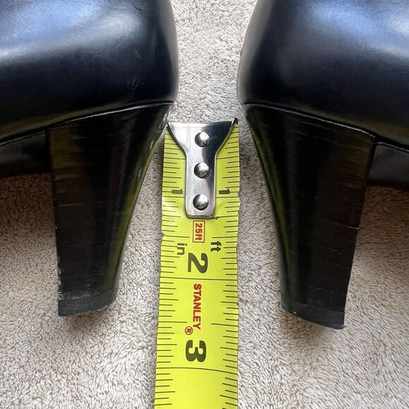 Salvatore Ferragamo Black Leather Heel Pump Women 7.5 AA Narrow Buckle Designer - Picture 12 of 16